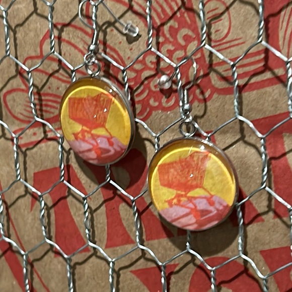 Trader Joe’s earrings 25mm - Picture 2 of 3